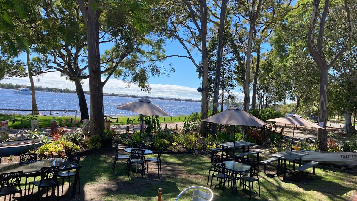 Bribie Beach Shack garden