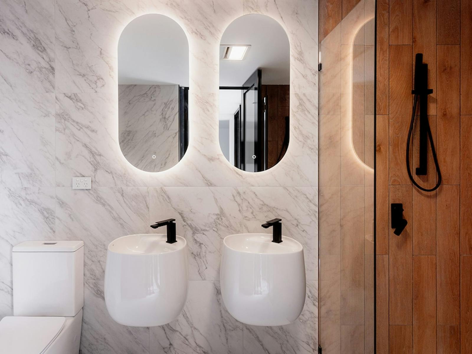 Suite C Bathroom