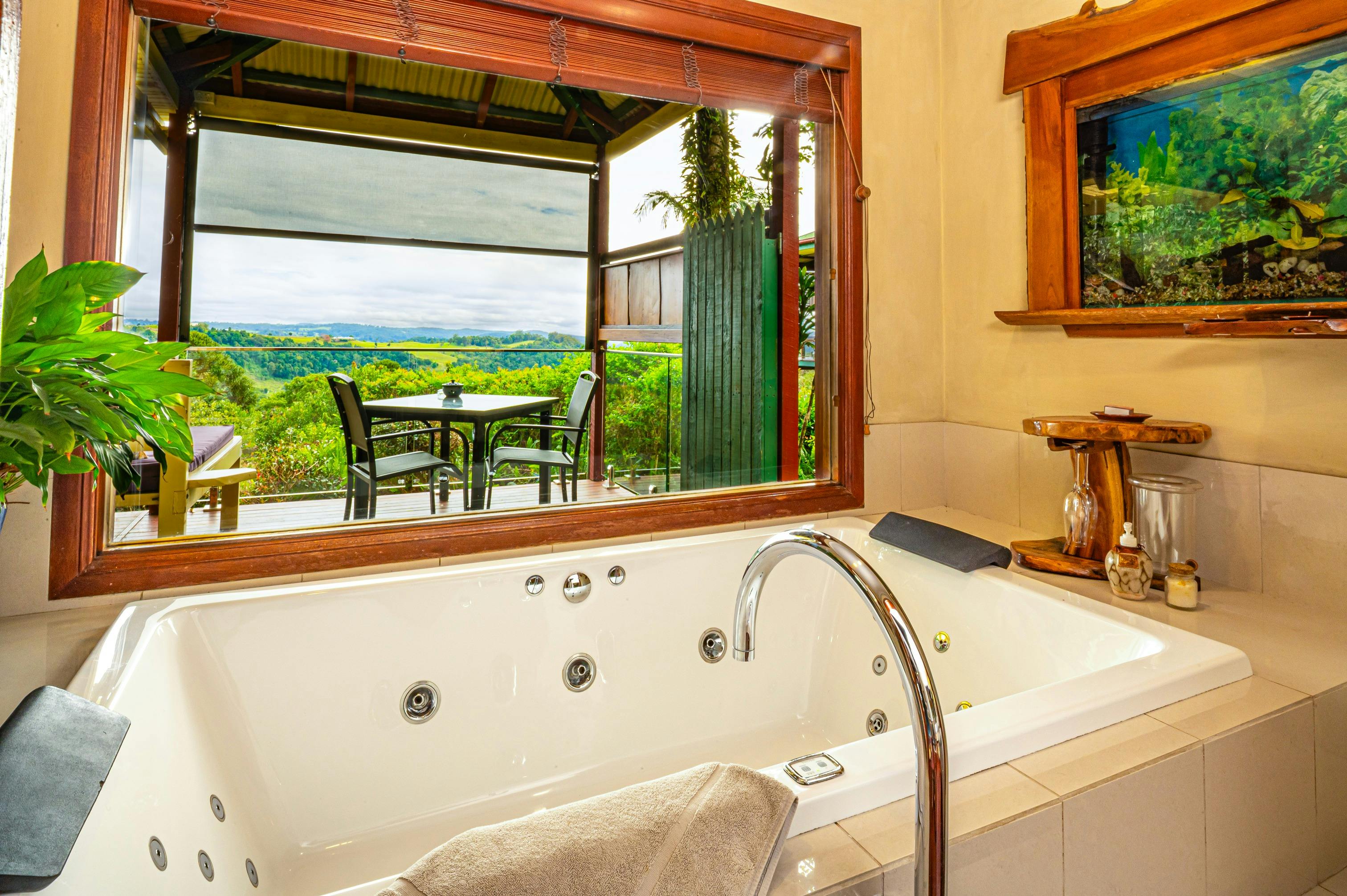 Spa Bath at Lillypilly's Cottages
