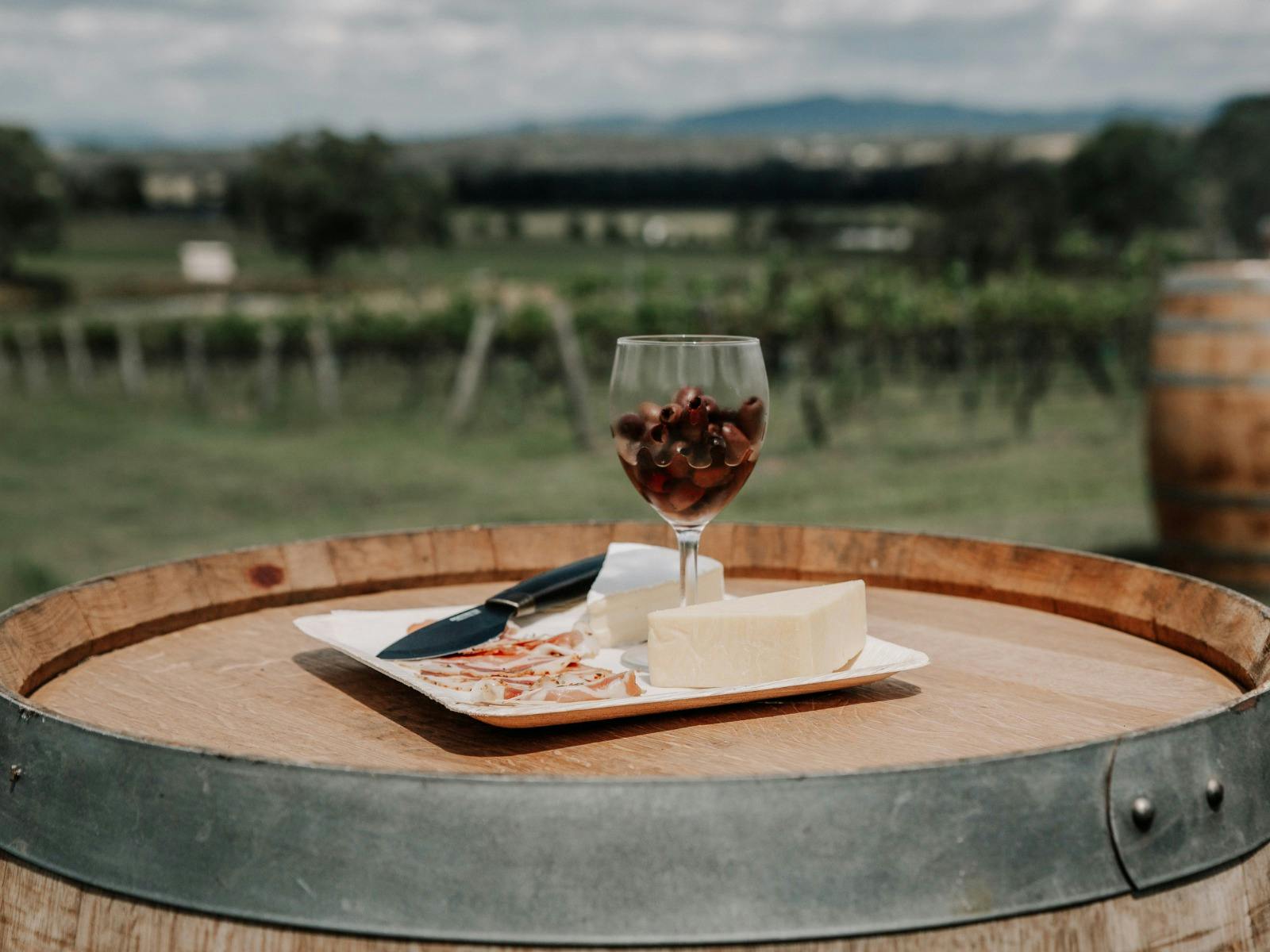 モリー・モーガン・ワインズのチーズプレート