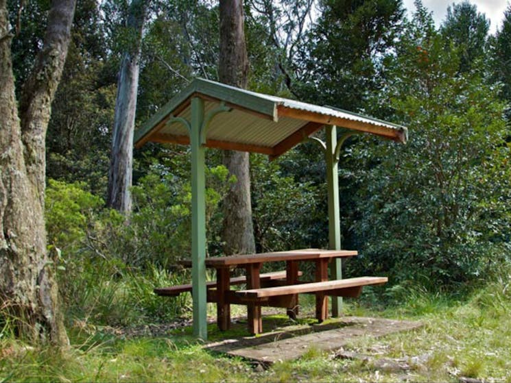 Devils Hole lookout walk and picnic area