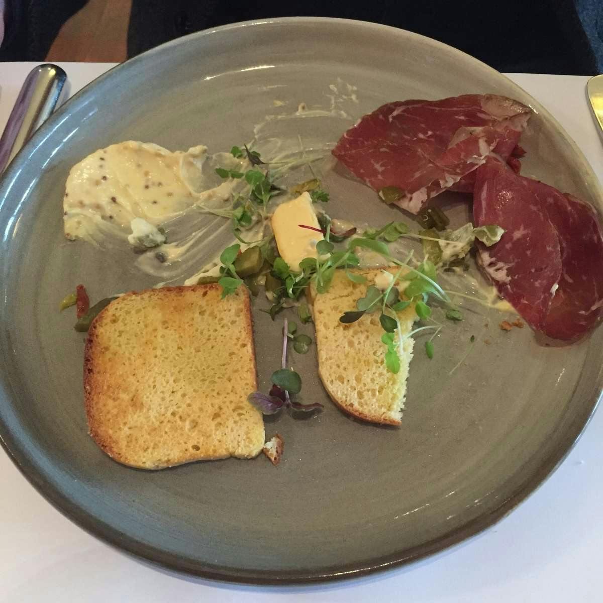 Cobblestone Lane Restaurant