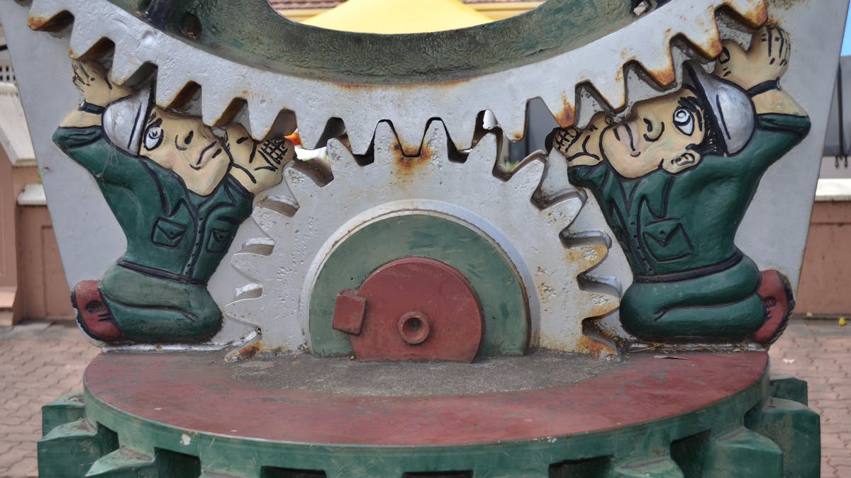 Ellena St sculpture