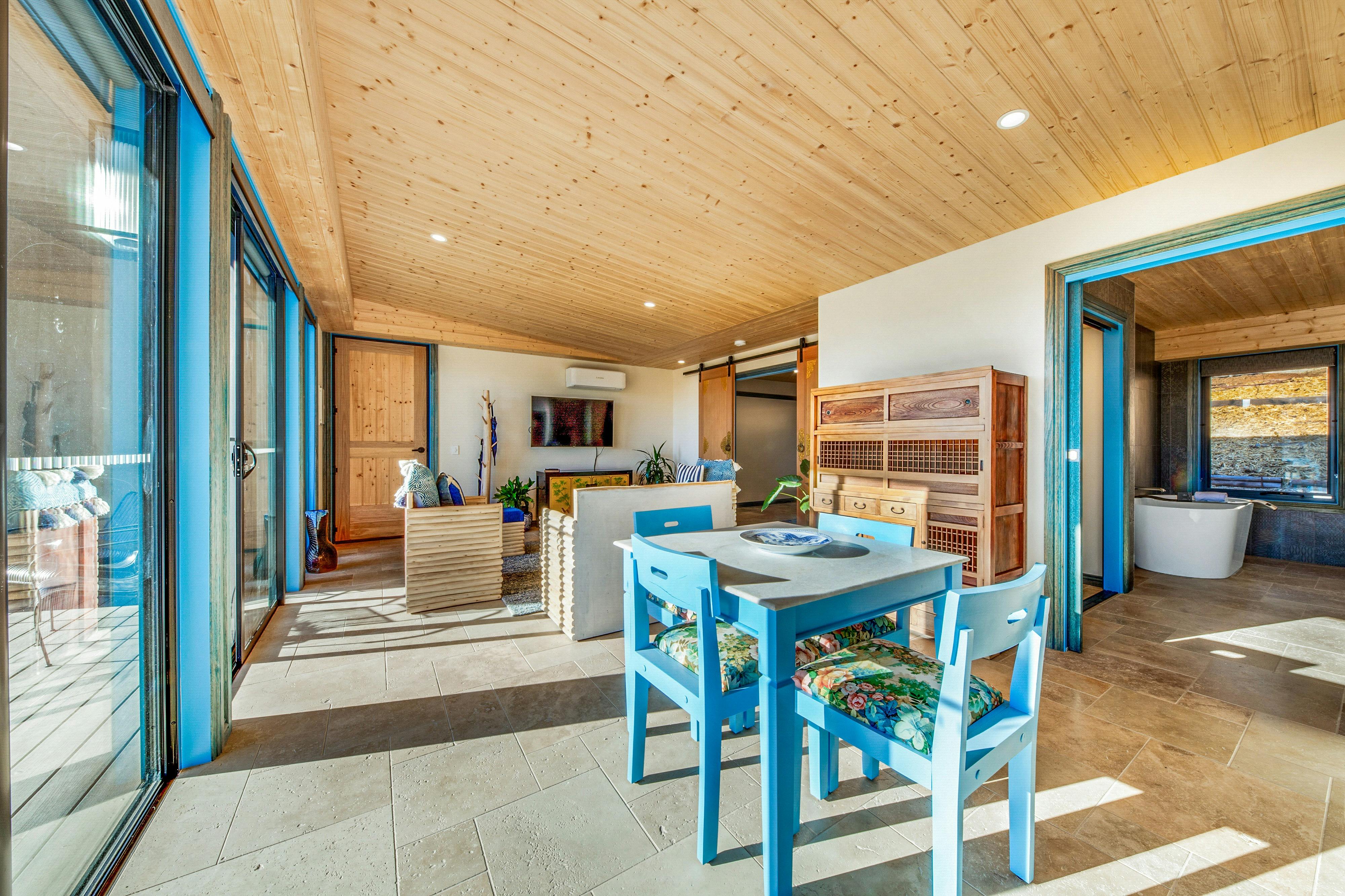 Living area Tsuchi snug 2