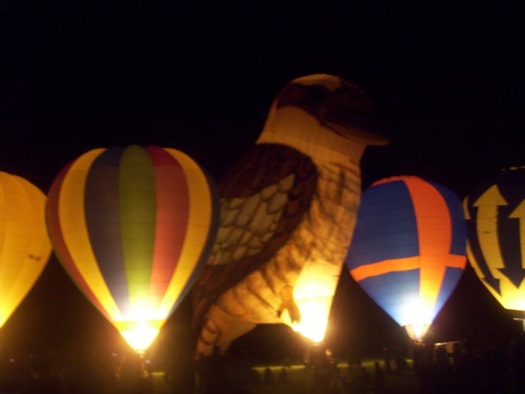 Canowindra Balloon Challenge Balloon Glow