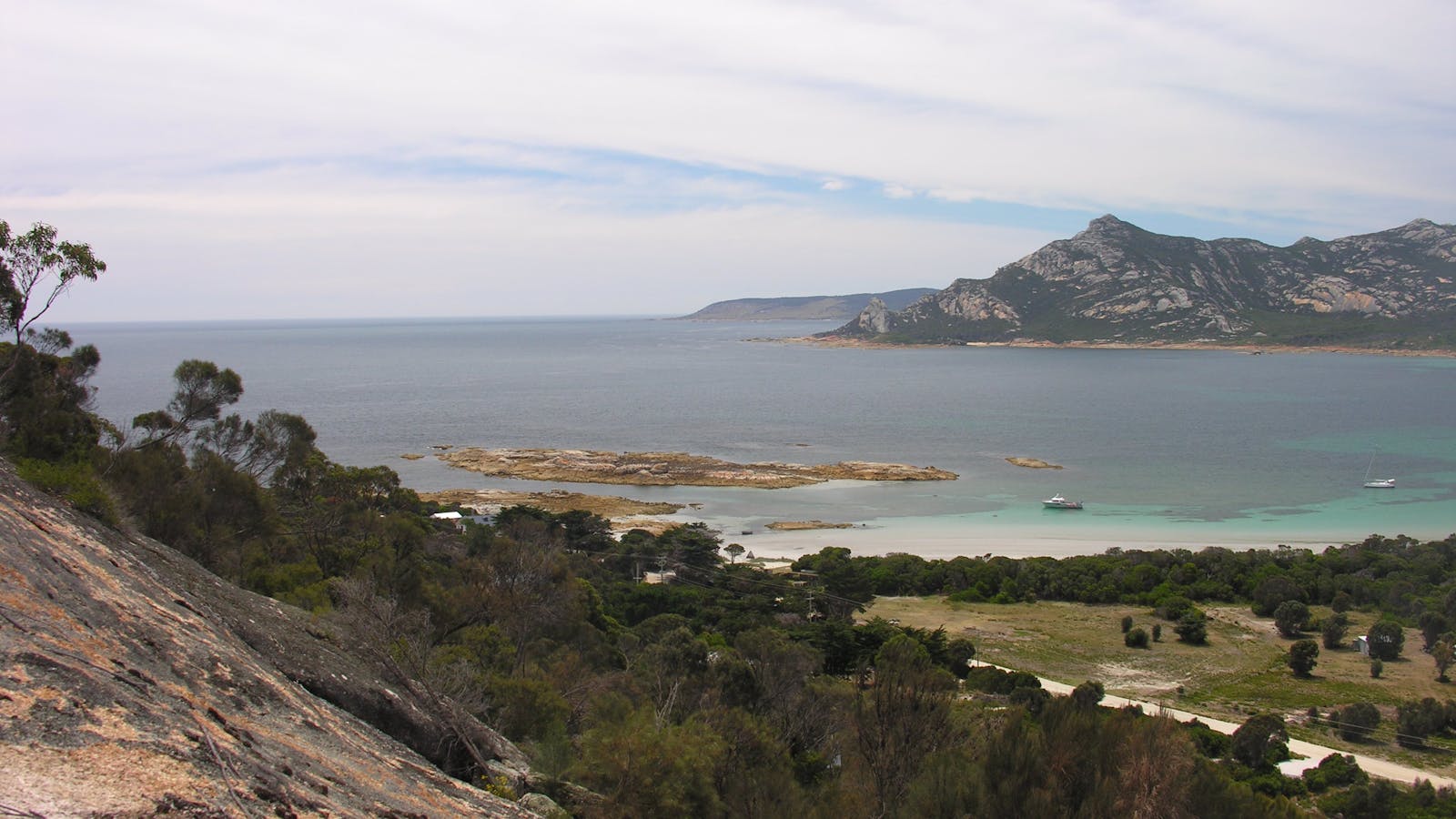 Drive Discovery North Flinders Island