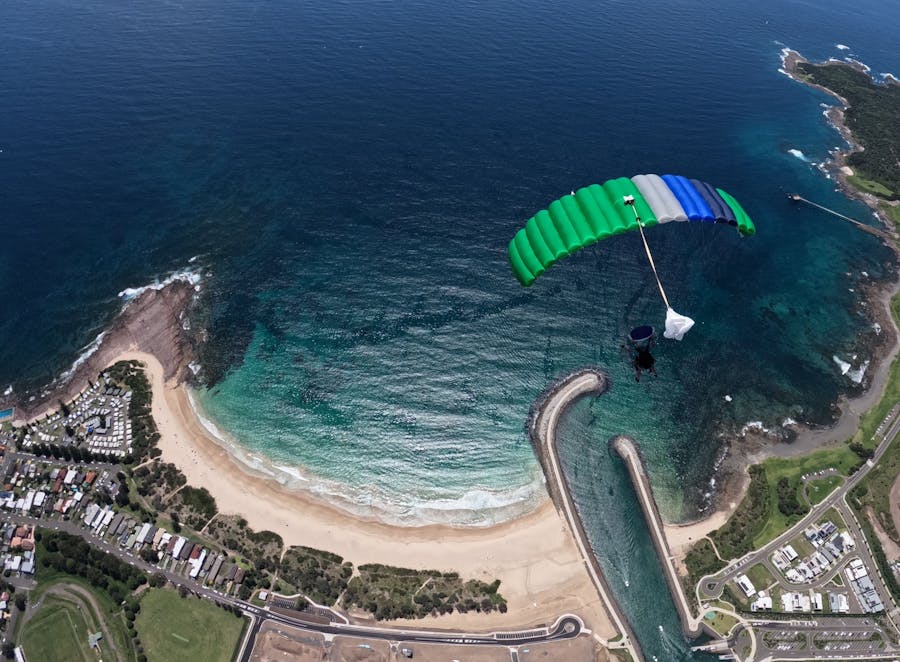 Skydiving over Shellharbour Marina