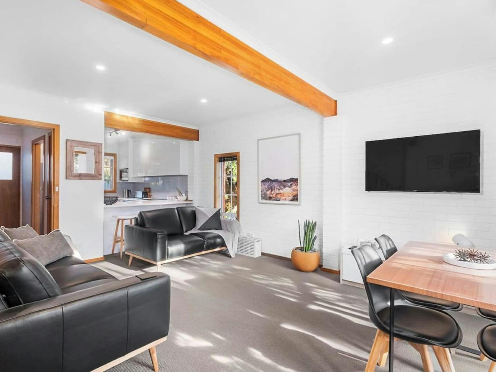 Lounge Room