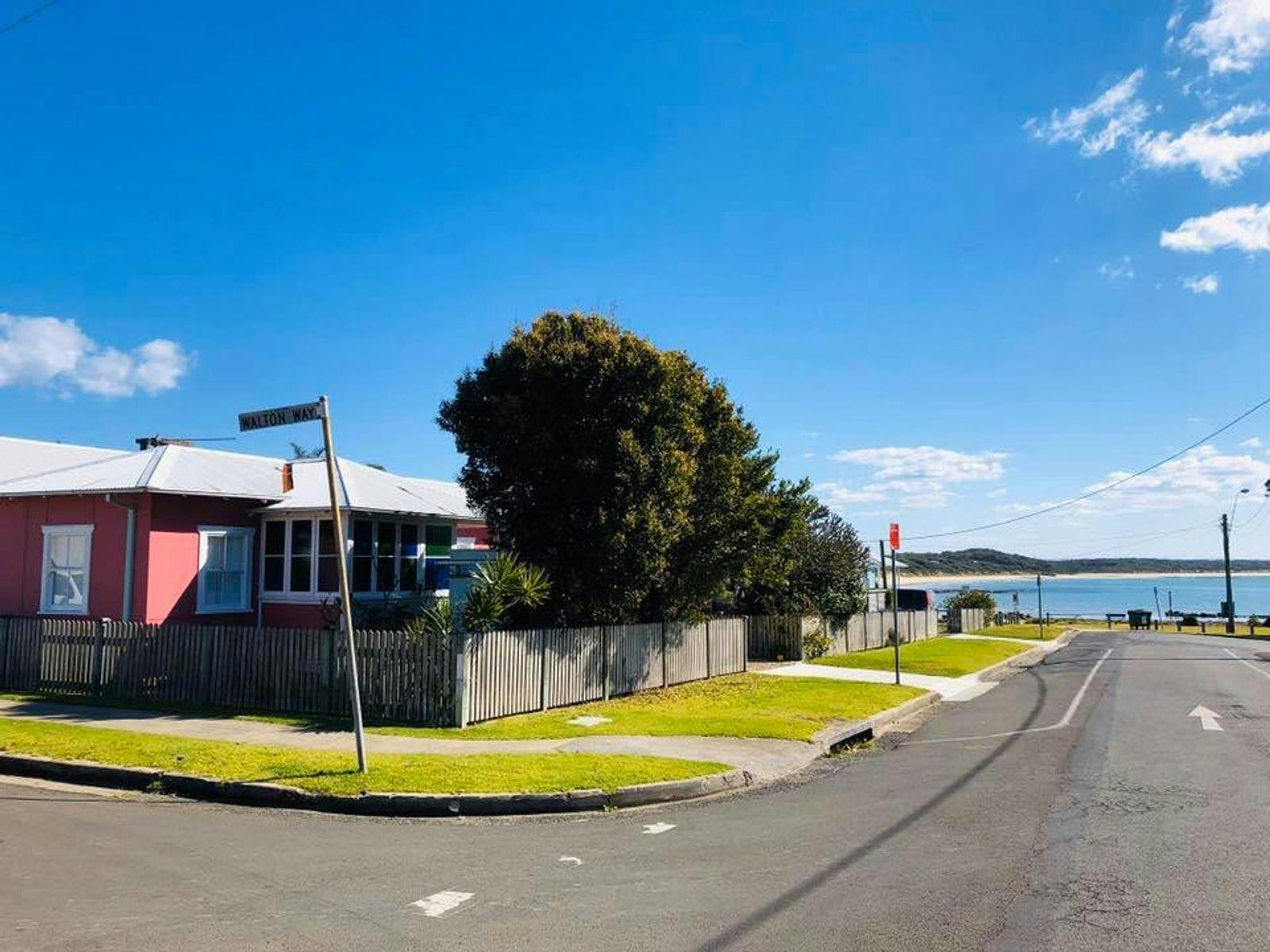 Atlantis Cottage, 100 metres to the beach