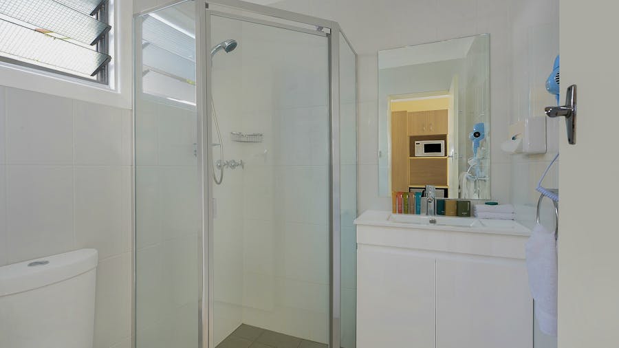 Deluxe bathroom