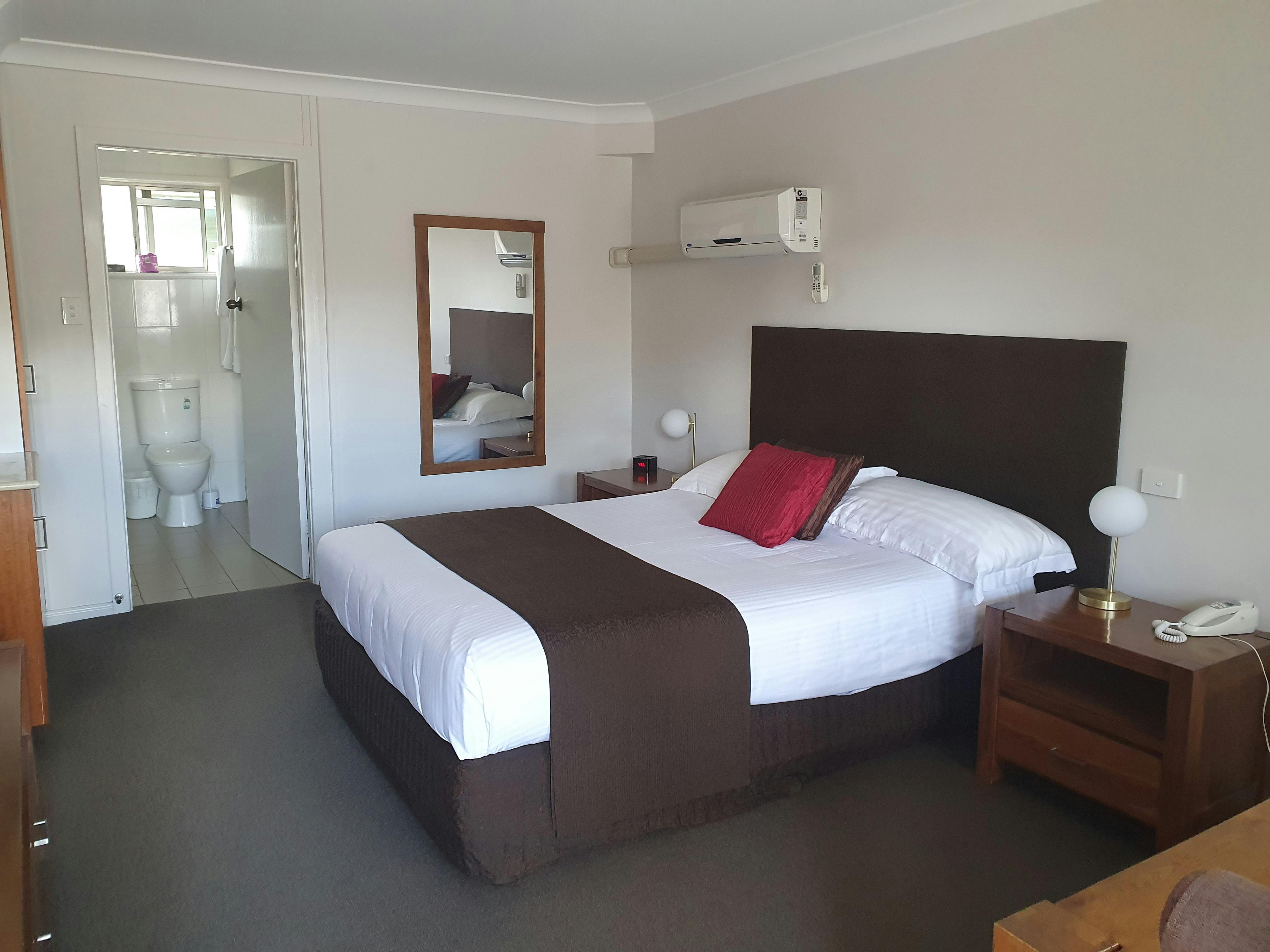 Executive Queen Room