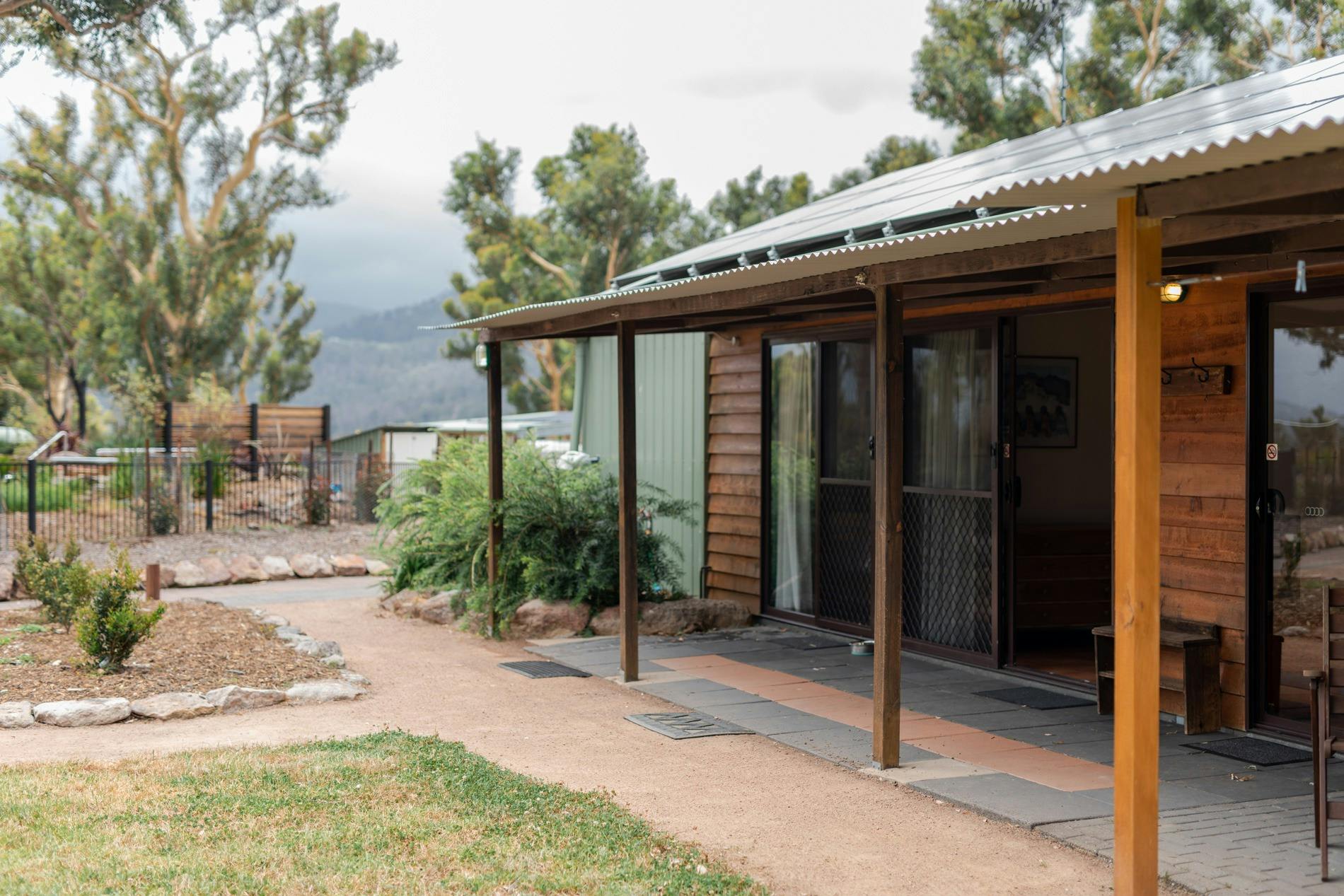 Three Bedroom Cottage- Scribblygum Lodge