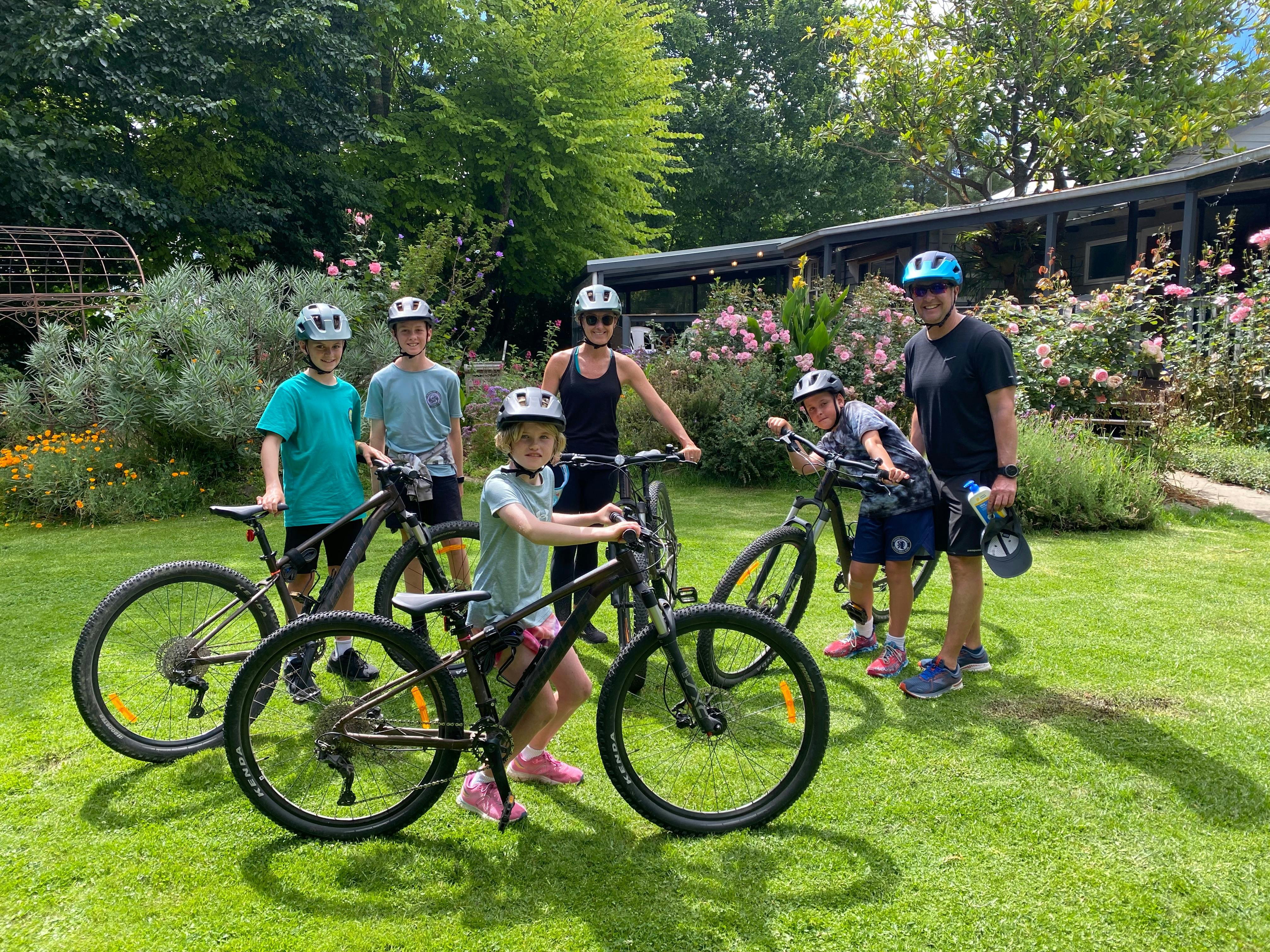 A family hiring bikes