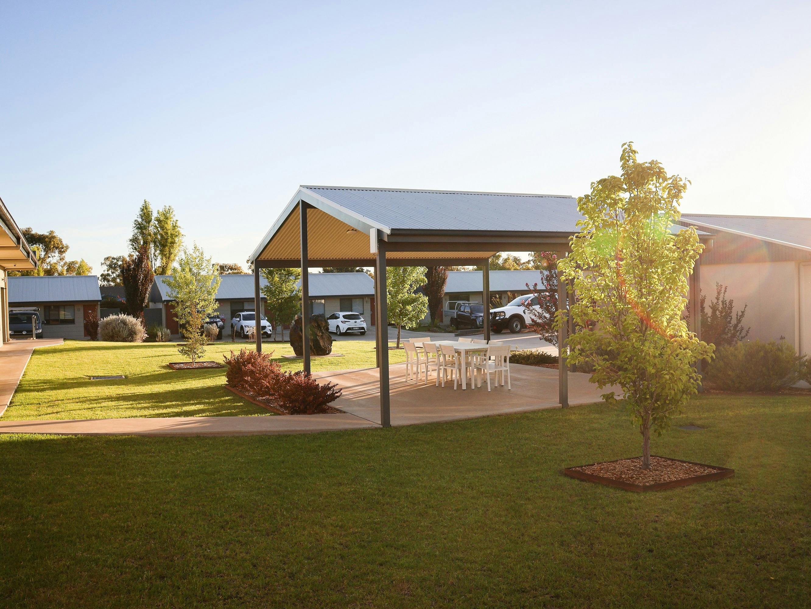 Eastend Studio Apartments