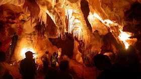 Careys Cave tour
