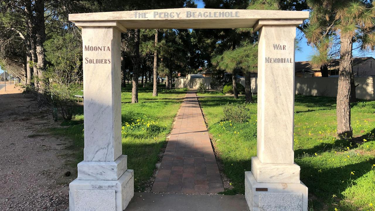 Percy Beaglehole Memorial Gate, Moonta