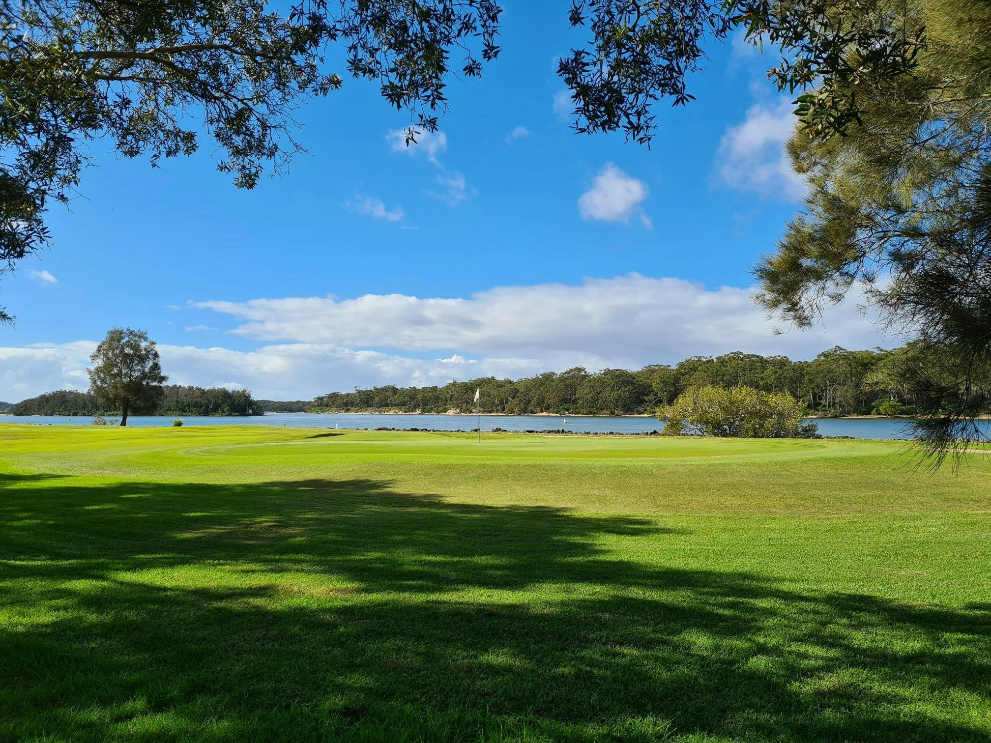 The first hole runs south along the edge of the Nambucca River.