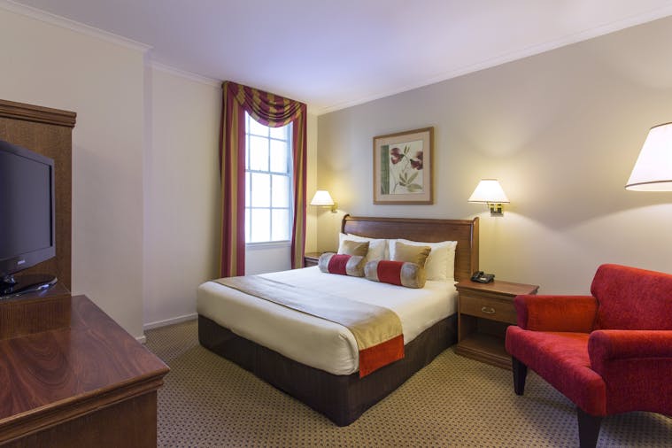 Executive King Spa Room
