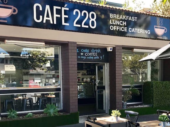 Café 228