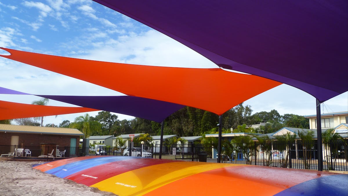 Fraser Lodge Holiday Park - Jumping pillow