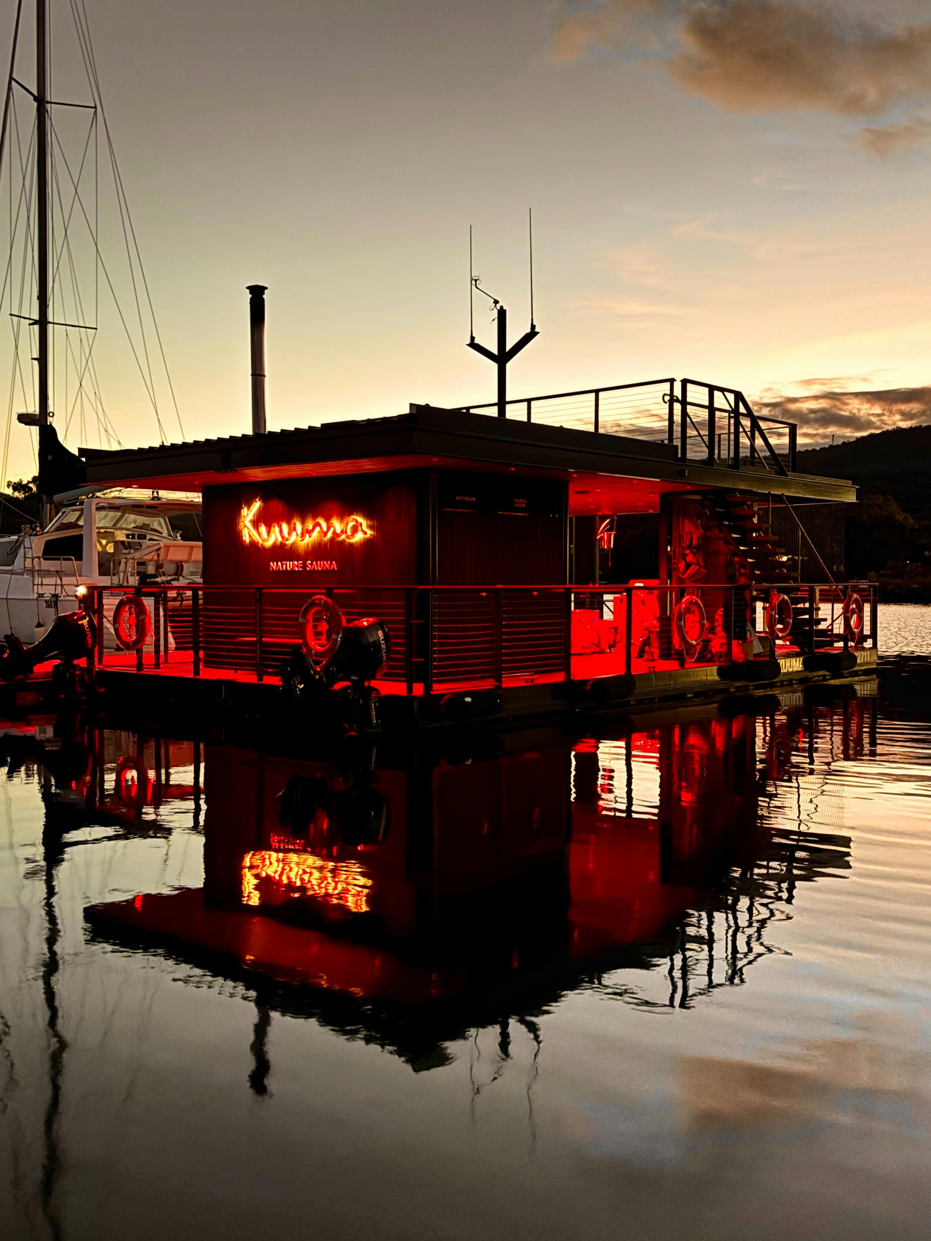 Dark Dip 90º/6º - Hobart Off Season Edition