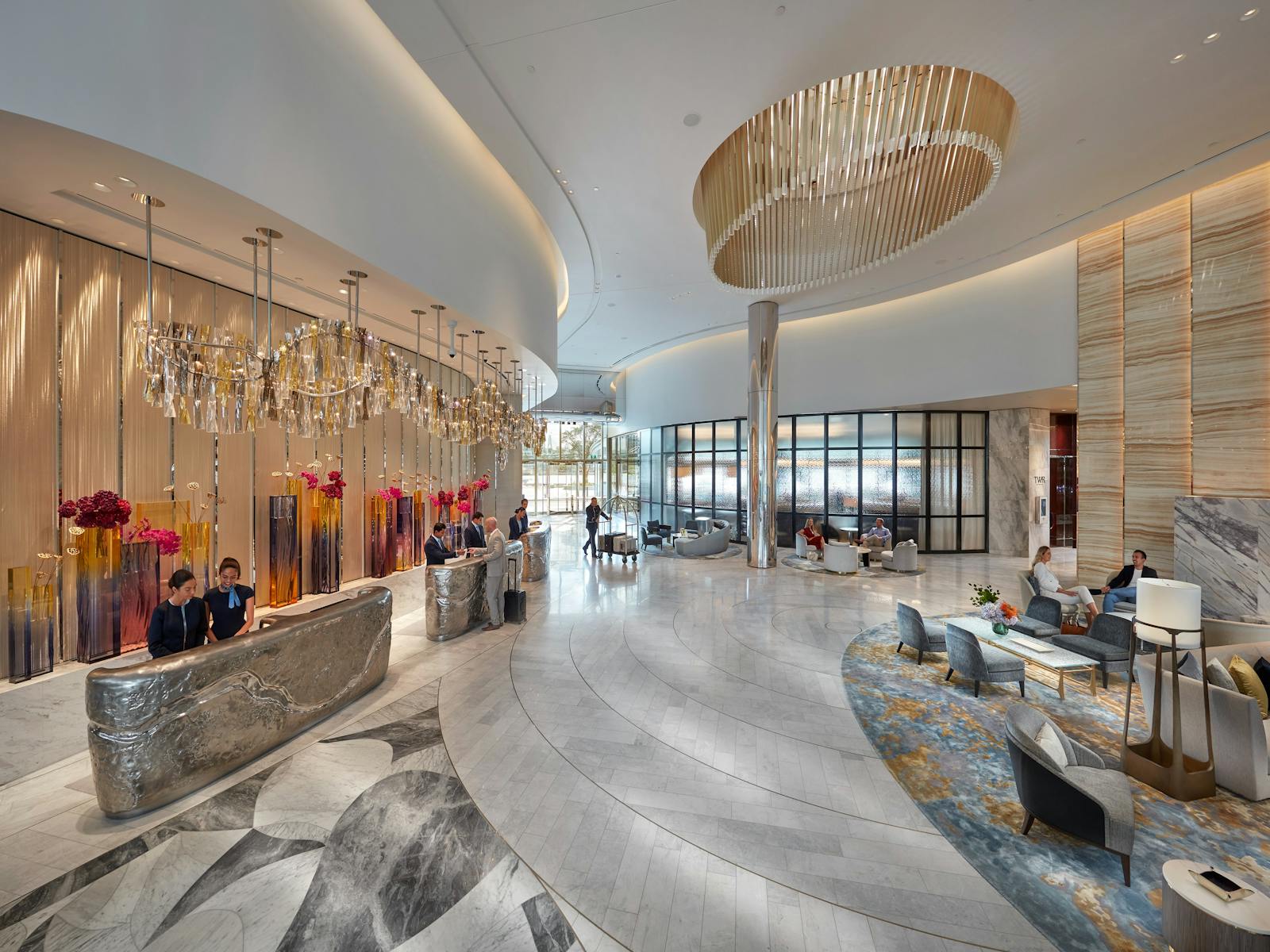 크라운타워 로비