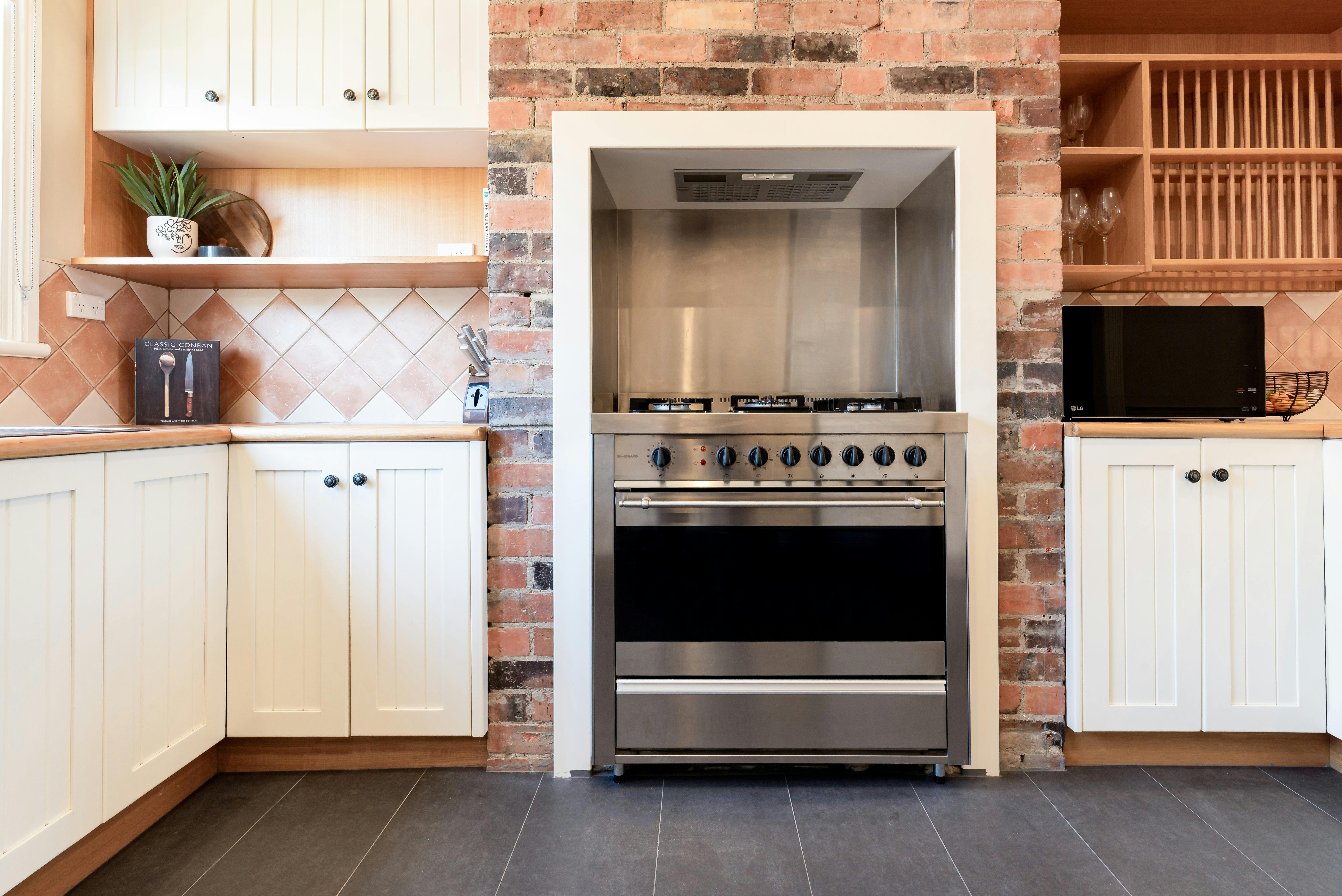 Kitchen oven and gas stove at Gorgeous on Galvin holiday home
