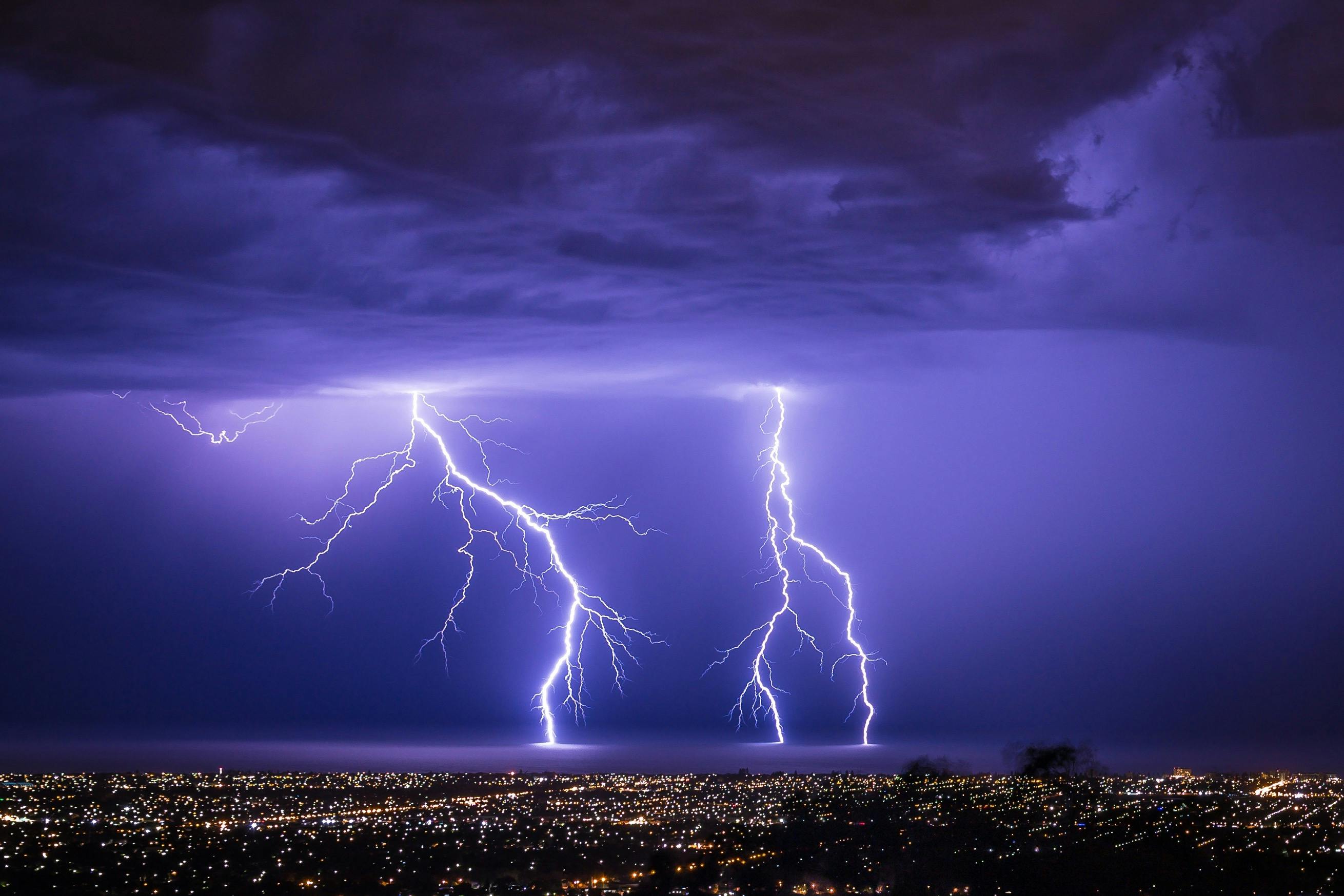 Adventure Art Photography's day and night workshops run from Adelaide and surrounding areas.