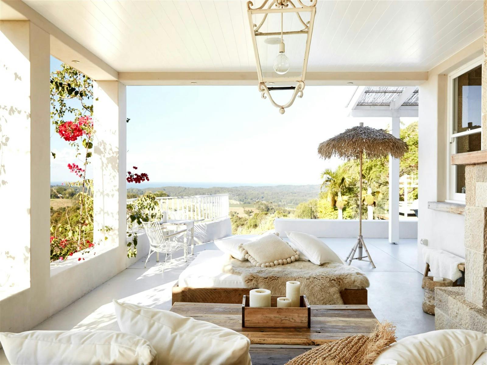 多個室內和室外娛樂區