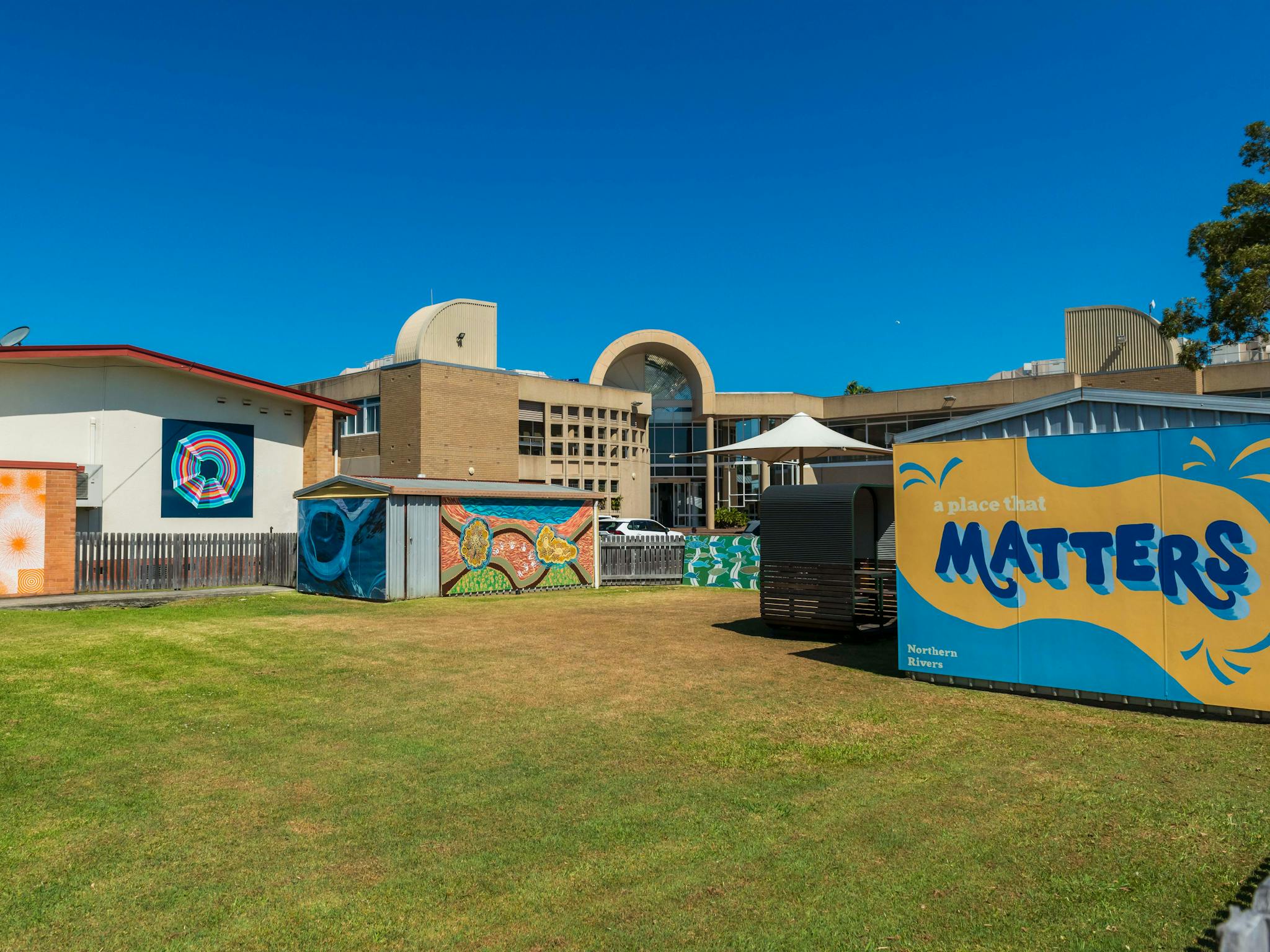 wide shot of the location of the wall mural