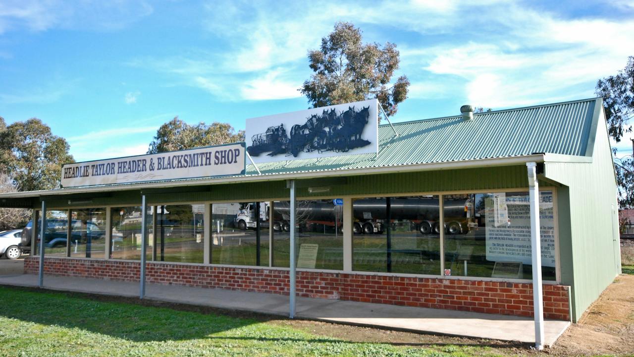 Headlie Taylor Header Museum