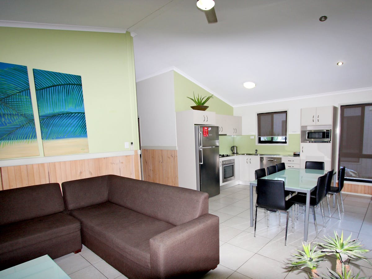 Main Beach Tourist Park Accommodation Queensland