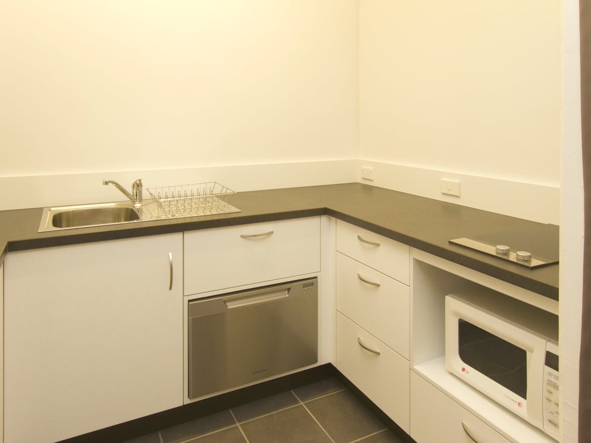 Suite - kitchen