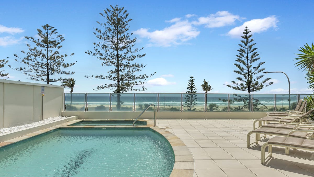 Swimming pool at Reflection on the Sea Swimming pool at Reflection on the Sea