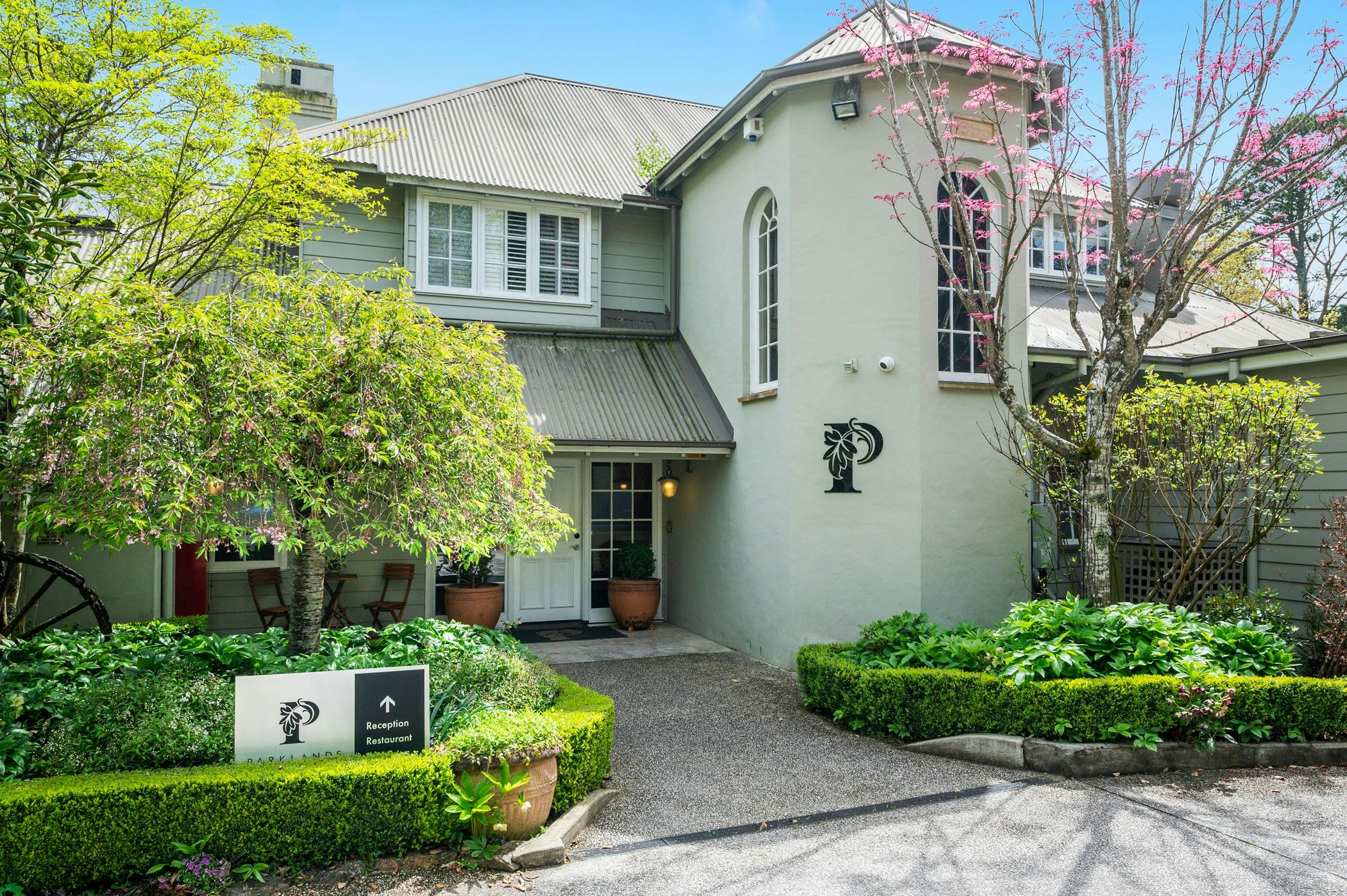 帕克蘭賓館主入口