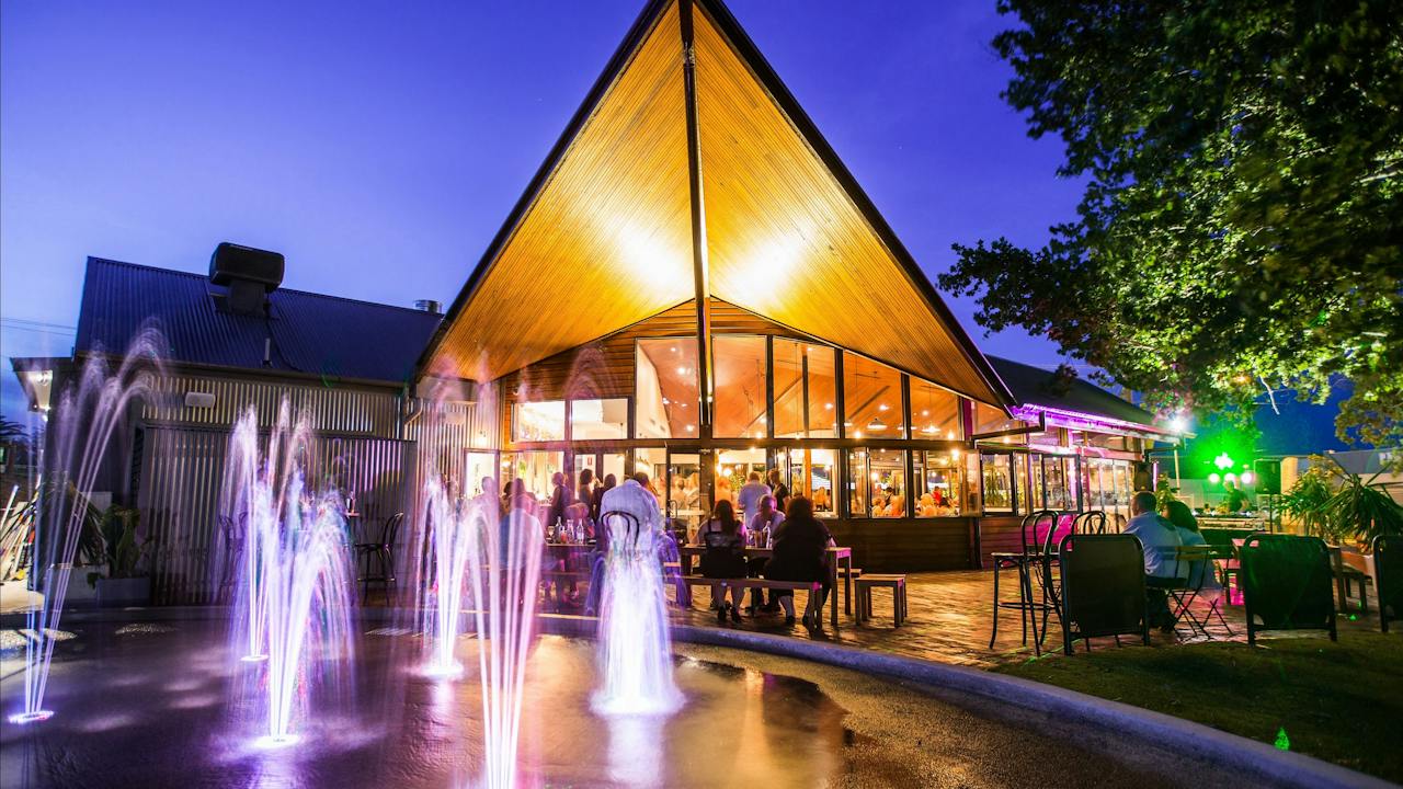 Hopscotch Cafe - Tamworth Regional Playground