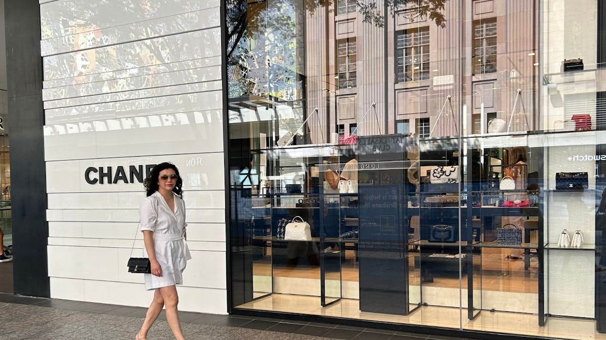 Pesrsonal Stylist Celia in Brisbane CBD at Chanel