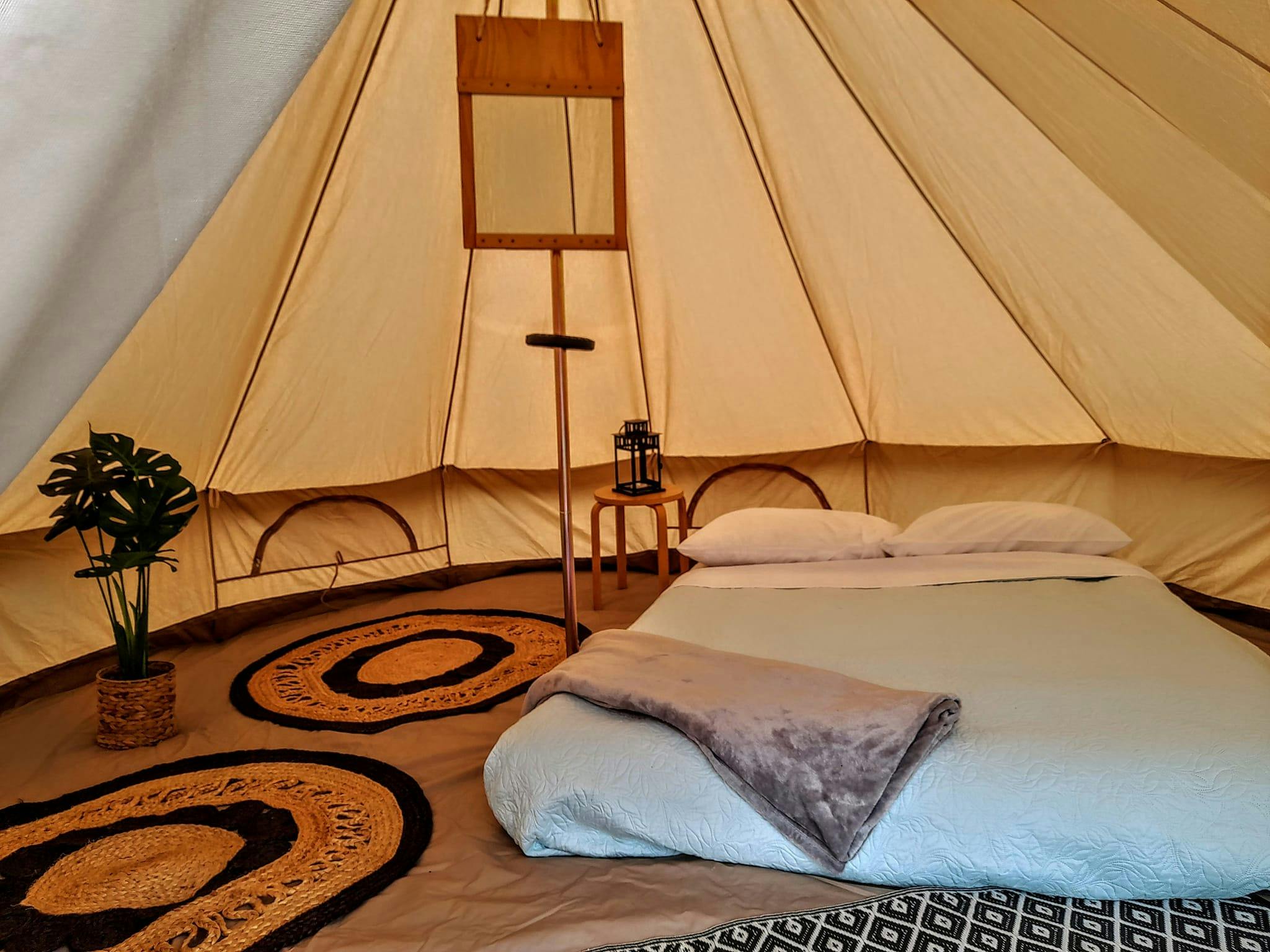 4m tent with one queen air bed