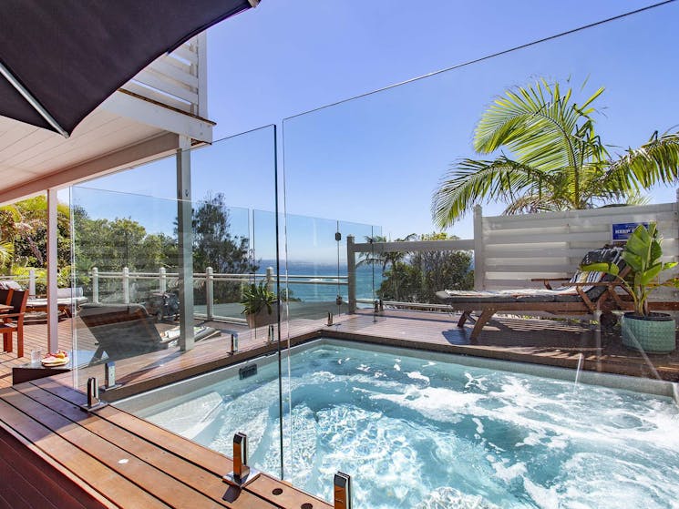 The Palms at Byron - Byron Bay - Plunge Pool and Spa b