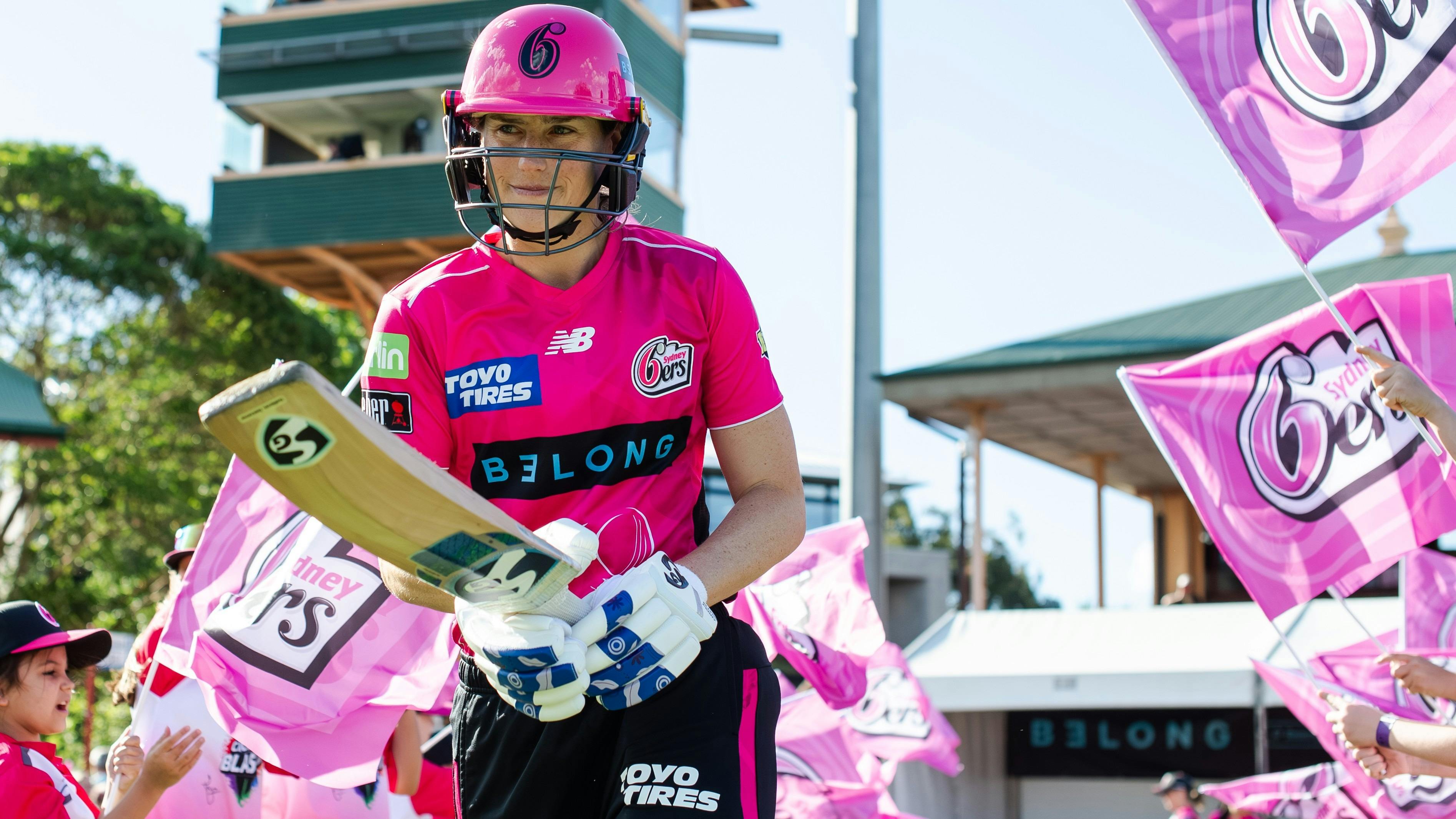 Star cricketer Ellyse Perry running on