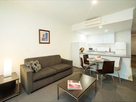 Franklin Central Apartments - two bedroom executive apartment