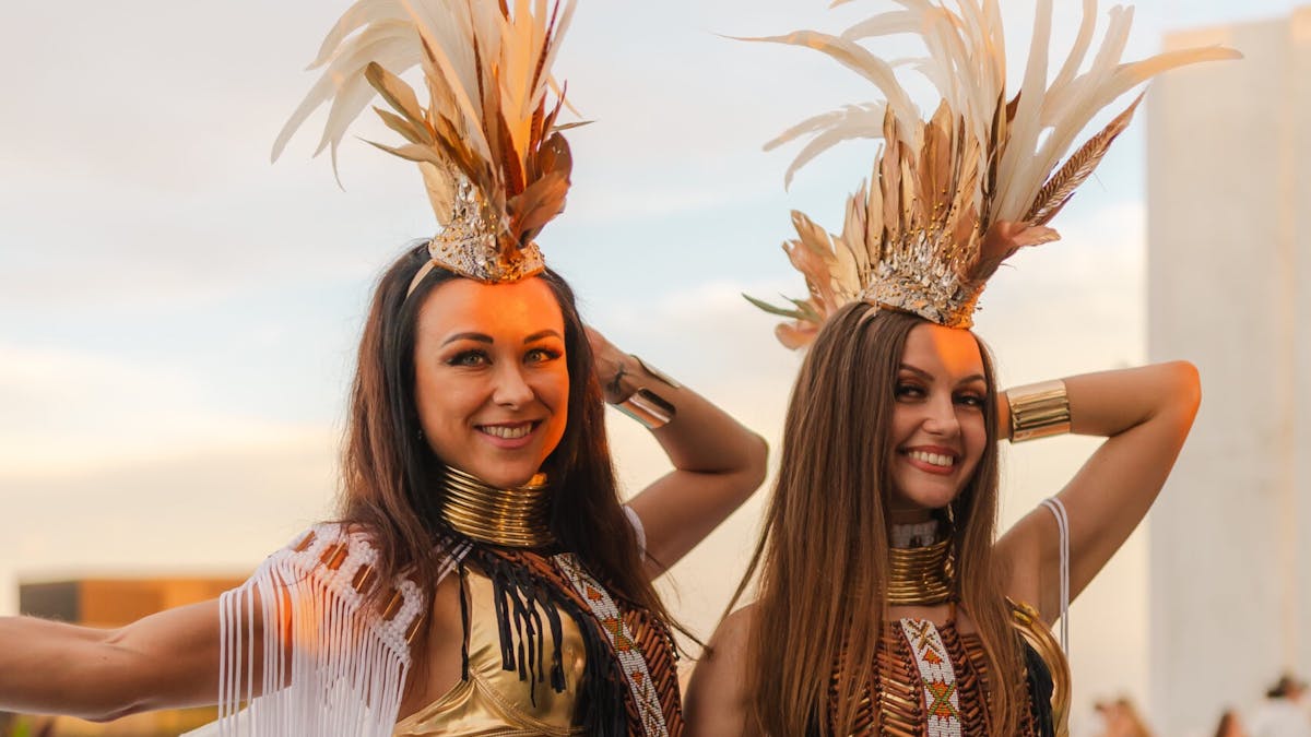 samba dancers