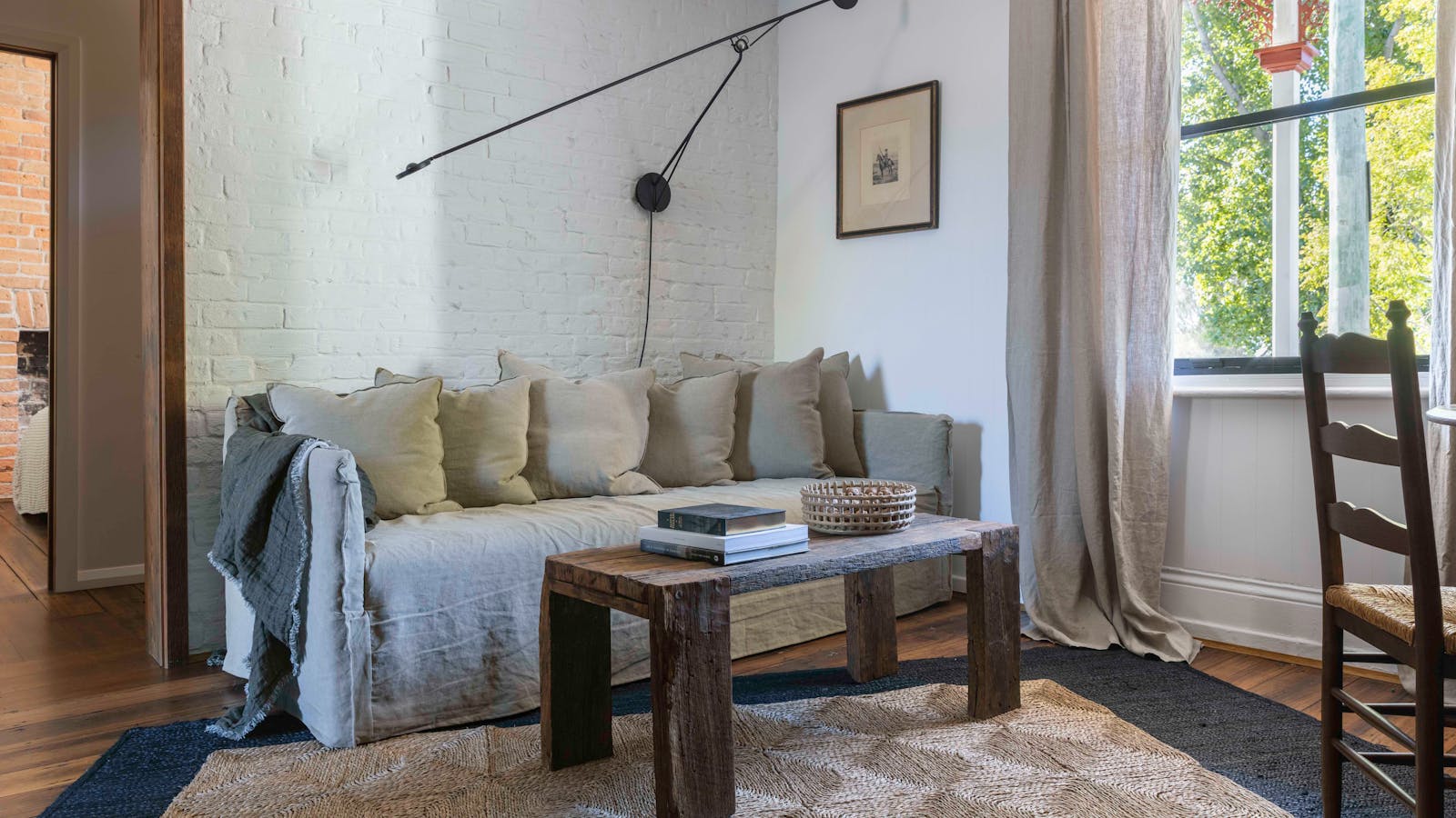 Living area 'The Georgian' Apartment