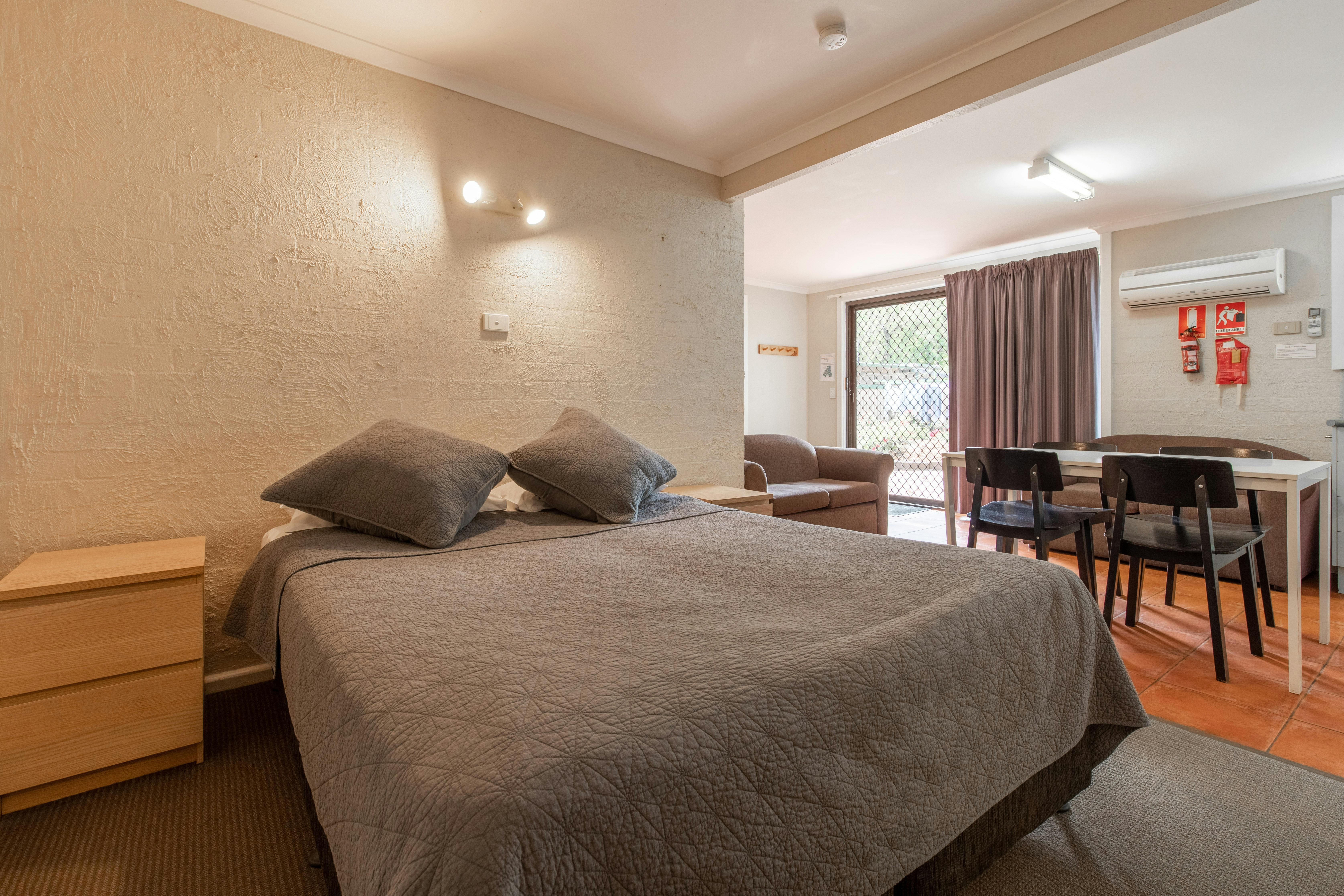 Family Cabin - Open Plan