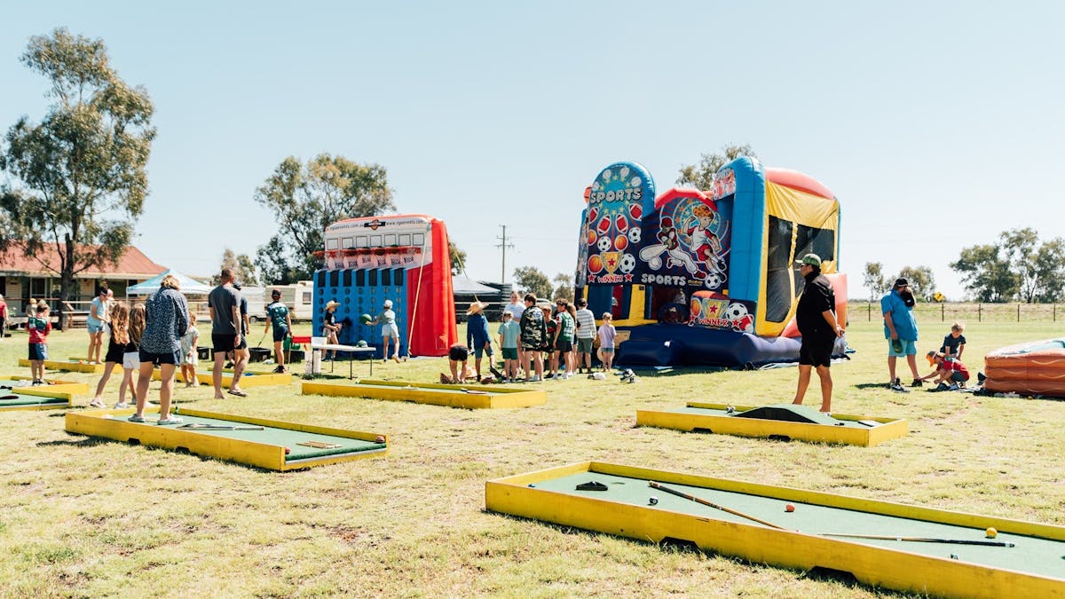 Fun & Free Kids Zone - heaps of fun to keep the kids entertained all day long