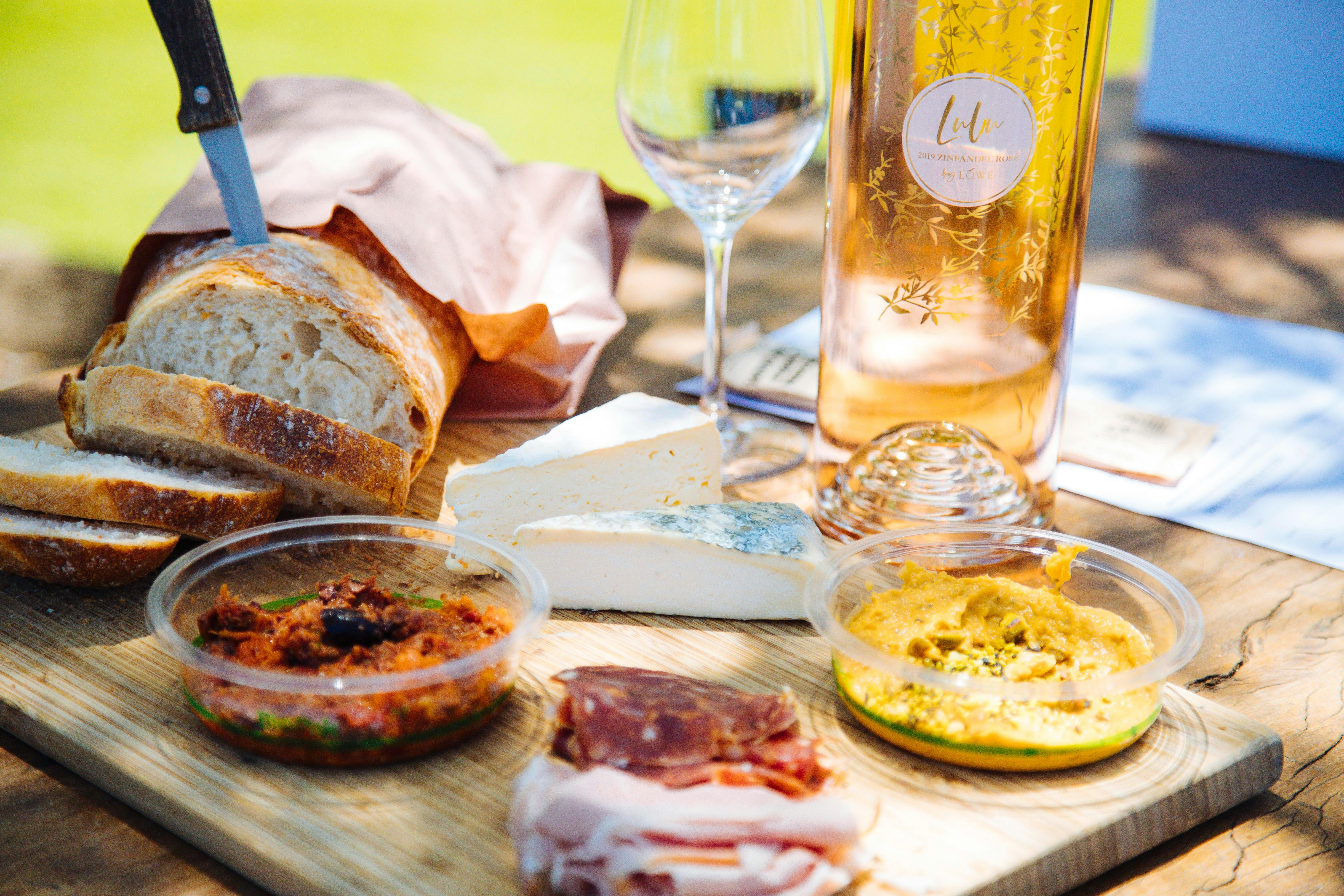 Discovering local gems  and enjoy premium wine tastings, local produce and spectacular scenery