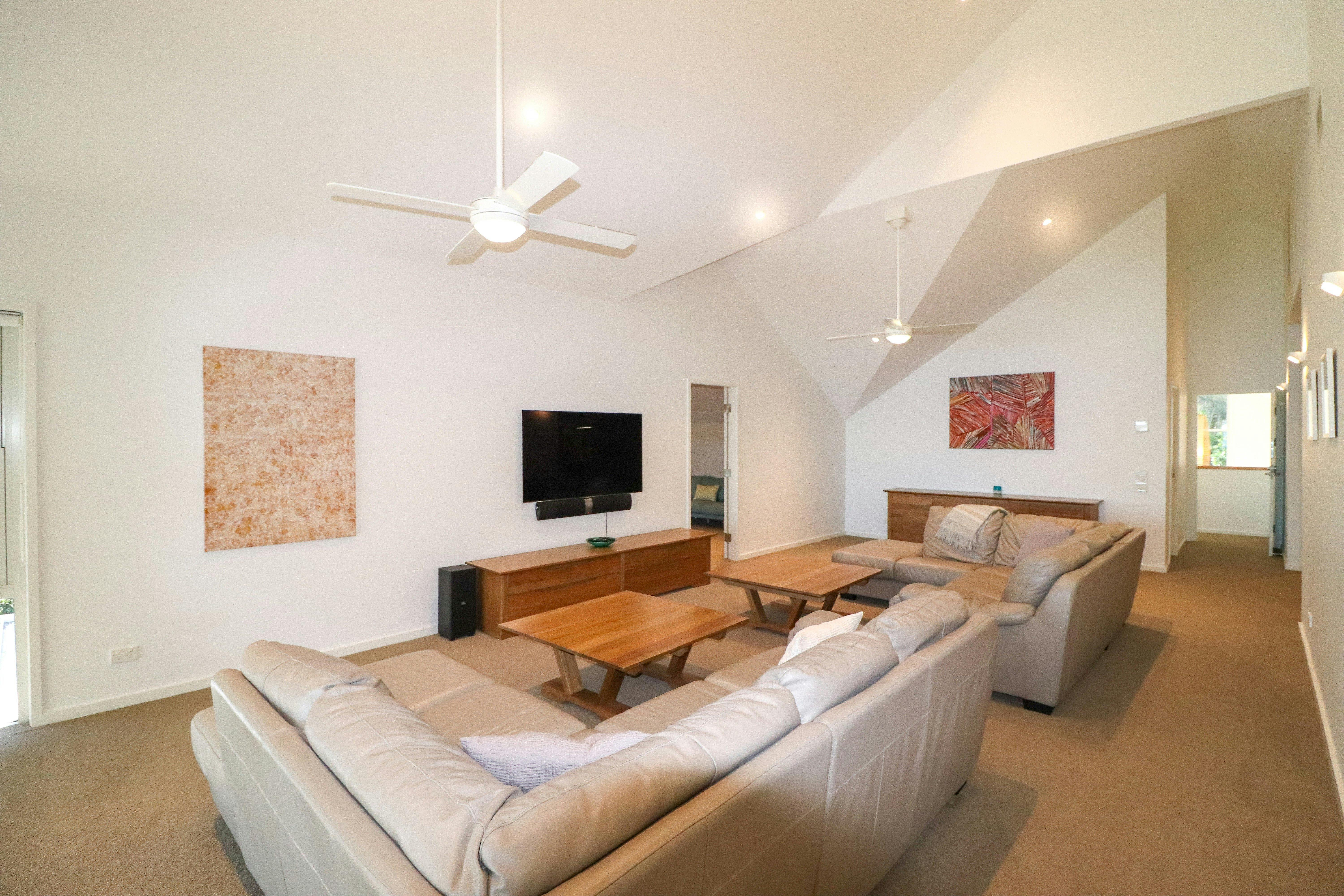 Upstairs Lounge room