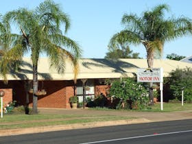 Country Roads Motor Inn - Peak Hill