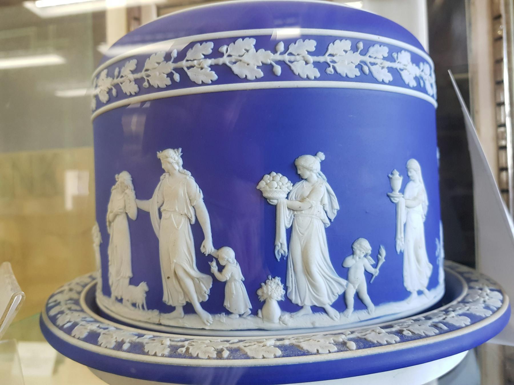Wedgwood Cheese cover