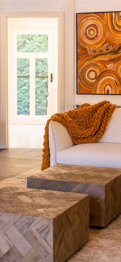 Open living space with a fire